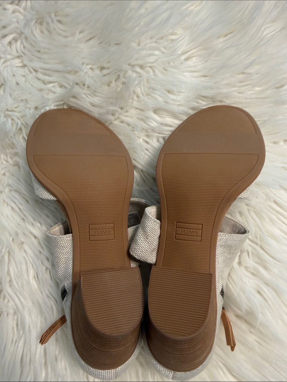 TOMS Cream Canvas Cross-Strap Block Heel Sandals size 9 BNWOT - Picture 8 of 8